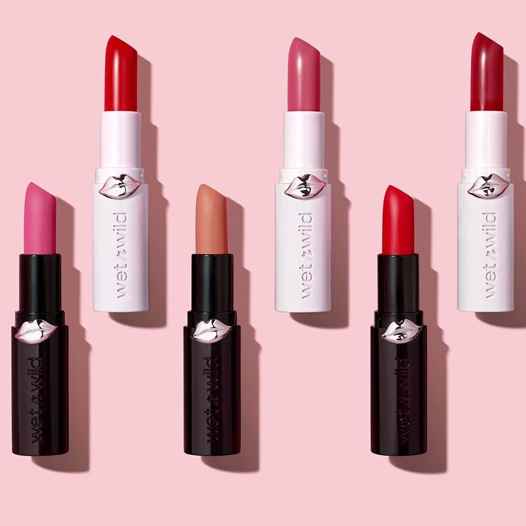 Wet n Wild, Megalast Lipstick, Long-lasting Matte Lipstick with Daily Moisture, Extra-smooth Formula with Microspheres, Natural Marine Plant Extracts, Coenzyme Q10 and Vitamins A & E, Cherry Bomb
