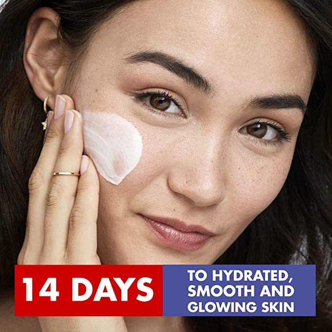 Olay Regenerist Favourites Set, Regenerist Retinol 24 Night Face Moisturiser with Retinol and Regenerist Day Cream Moisturiser with Hyaluronic Acid