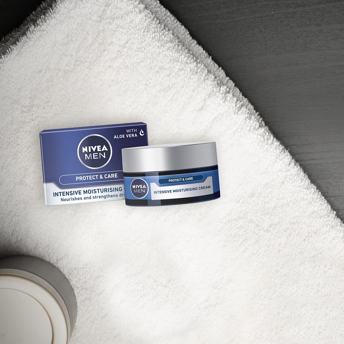 NIVEA MEN Intensive Moisturising Face Cream Protect & Care Pack of 3 (3 x 50 ml), Face Moisturiser for Dry Skin, Moisturiser for Men with Aloe Vera & Vitamin E, Mens Moisturiser