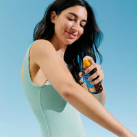 NIVEA SUN Protect & Bronze Oil Sunscreen Spray SPF 30 (200 ml), Sun Spray Provides Immediate UVA/UVB Protection and Stimulates the Skin's Natural Tanning with Pro-Melanin Extract, Water-Resistant