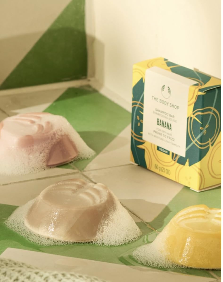 Generic The Body Shop Banana Truly Nourishing Shampoo Bar & Travel Case | Vegan, Cruelty-Free, Solid Shampoo for Frizzy Hair | Lasts up to 50 Washes