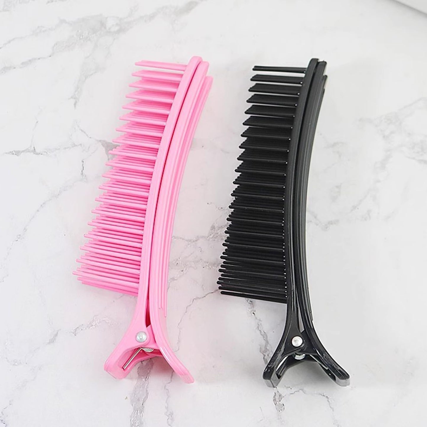 Generic 4 Pcs Sectioning Hair Clips, Hair Sectioning Clips, Hairdressing Clips with Nonslip Grip and Comb Hair Styling Accessories for Salon Home Hair Cutting Coloring (Black)