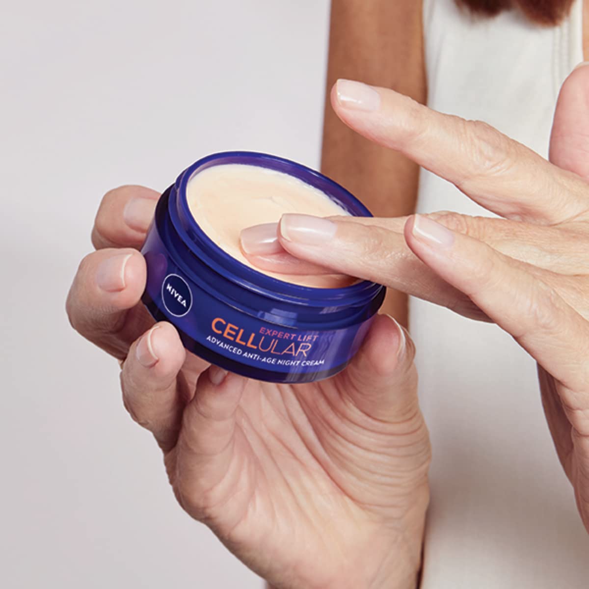 NIVEA Cellular Expert Lift Anti-Age Night Cream (50ml), Anti-Wrinkle Night Cream with Pure Bakuchiol, Night Face Cream Containing Hyaluronic Acid, Night Cream for Women