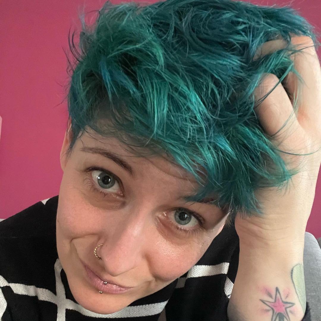 Crazy Color Vibrant Peacock Blue Semi-Permanent Hair Dye. Highly Pigmented Teal Turquoise Conditioning & Oil Nourishing Vegan Formula | No Bleach or Ammonia | 100ml