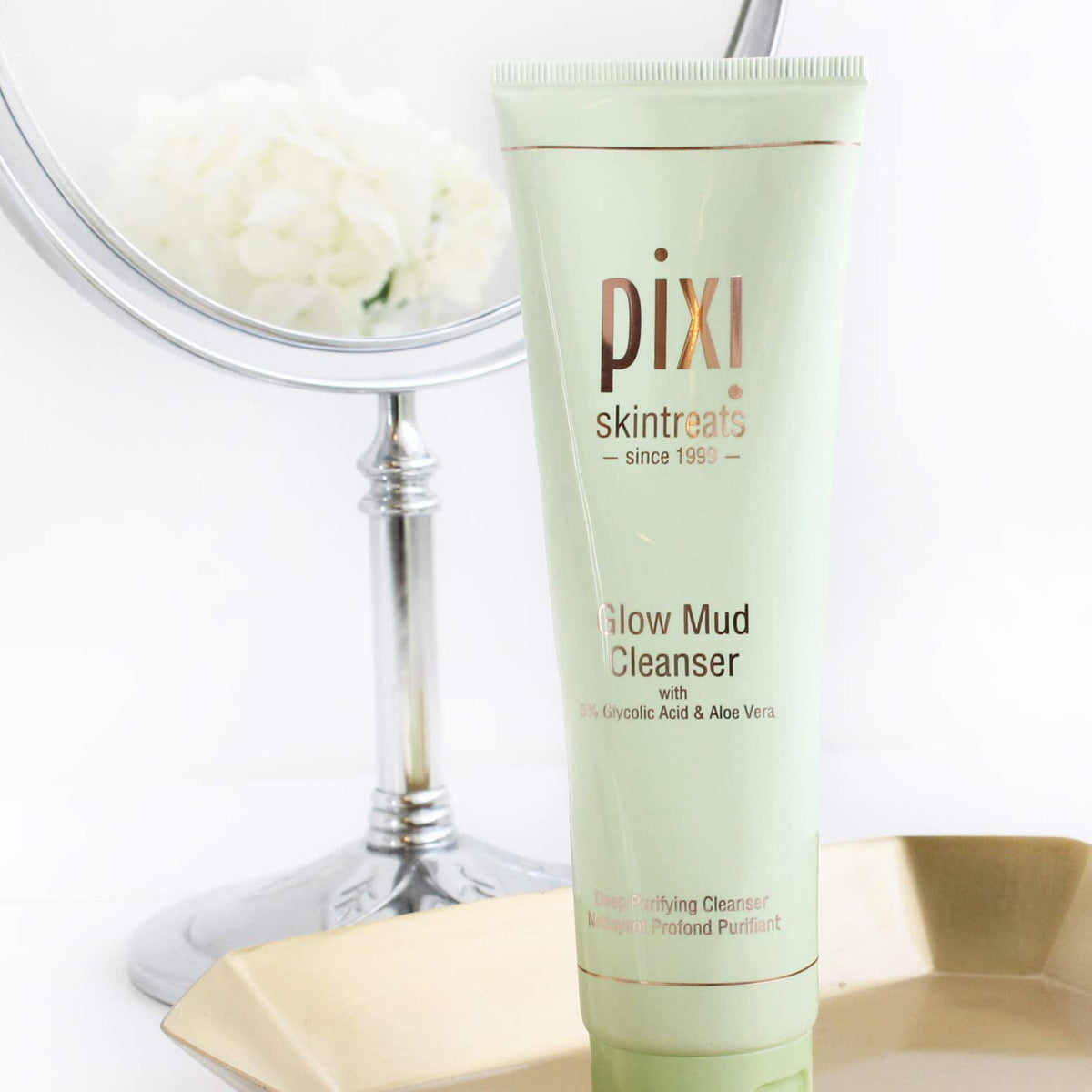 Pixi Beauty Glow Mud Cleanser | Purifying Daily Cleanser with 5% Glycolic Acid | Gently Exfoliates & Purifies Without Stripping | Deep Pore Cleanse & Brighten | 4.57 fl. oz / 135 ml