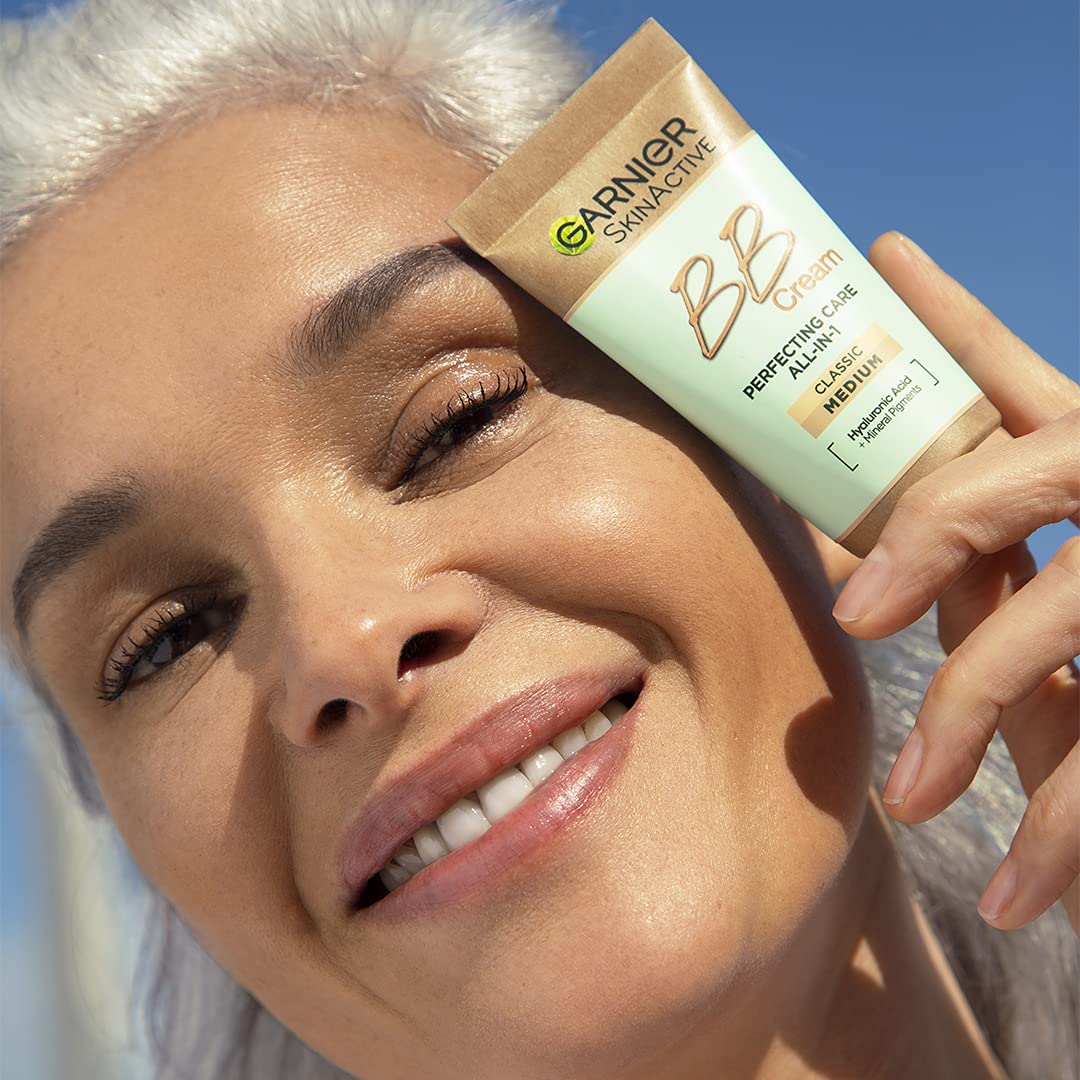 Garnier SkinActive Classic Perfecting All-in-1 BB Cream, Shade Classic Medium, Tinted Moisturiser SPF 15, Brightens and Evens Skin, With Hyaluronic Acid, Aloe & Mineral Pigments, 50 ml