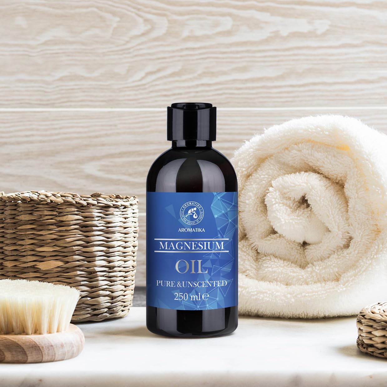 AROMATIKA trust the power of nature Magnesium Oil 250ml - Pure and Unscented Magnesium Oil - Relaxing Oil - Soothing & Relieves Fatigue - Body Care - Hair Care - Skin Hydrating - Massage - Wellness - Beauty