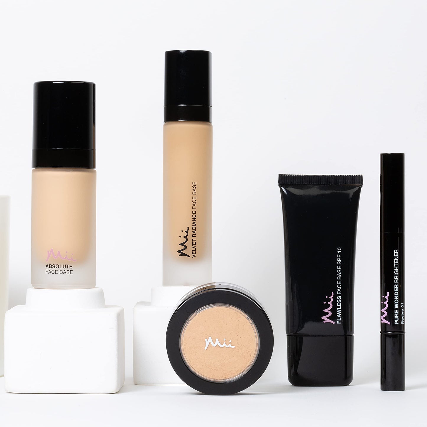 Mii Cosmetics | Irresistible Face Base 100% Pure Mineral Foundation | Buildable and Luxuriously Creamy Formula | Suitable for Vegans | Precious Honey