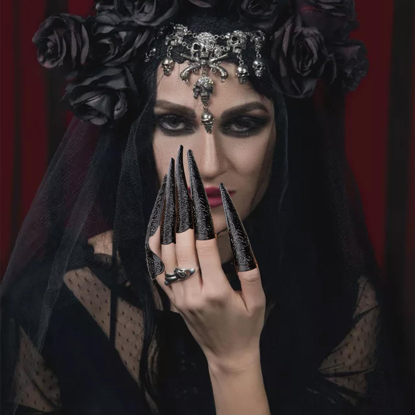 NICENEEDED 20 Pcs Long Finger Claws Fake Nail Rings, Black Fingernail Rings Claw, Knuckle Protectors Fingertip Extension Halloween Vampire Nails for Cosplay Drama Belly Dance Show