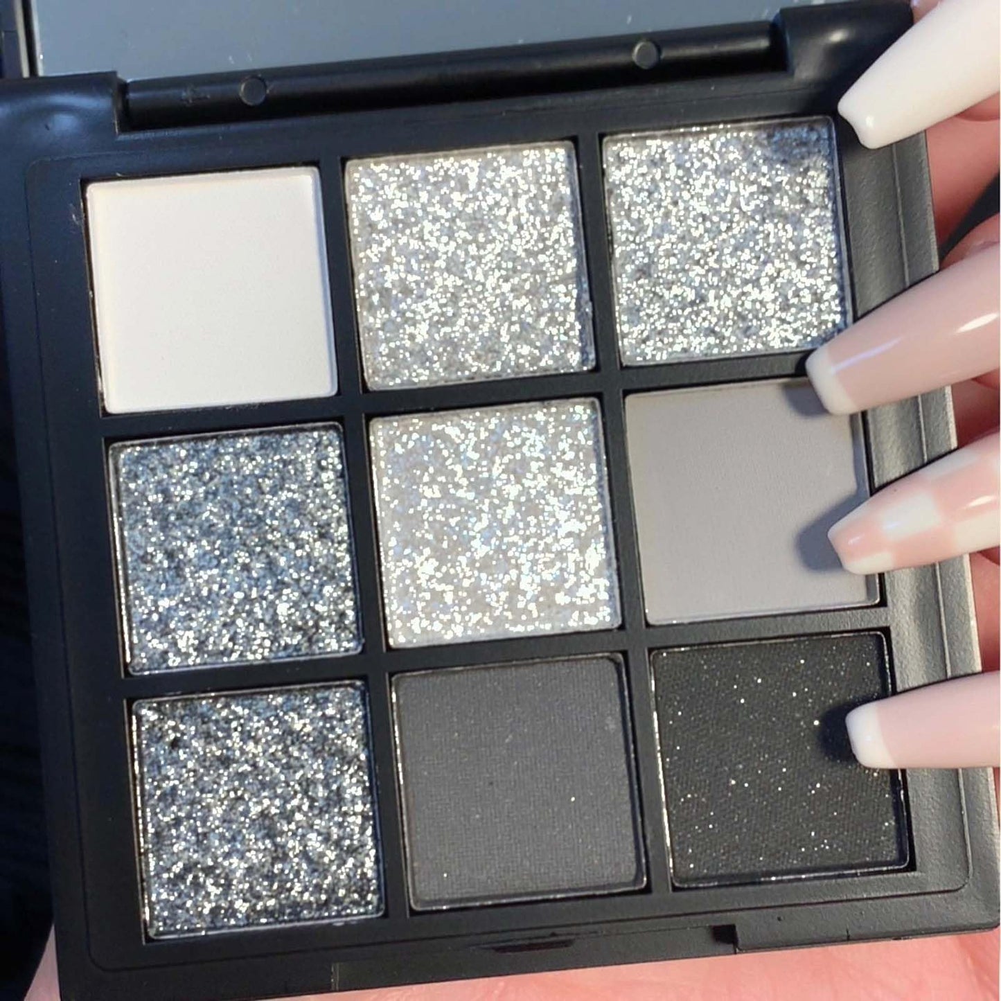 Yongst 9-Color Smokey Eyeshadow Palette - Intense Matte & Glitter Shades, Long-Lasting & Waterproof, Blendable Black, Silver & Gray Shadows for Sultry Glam Looks. Not Easily Caked