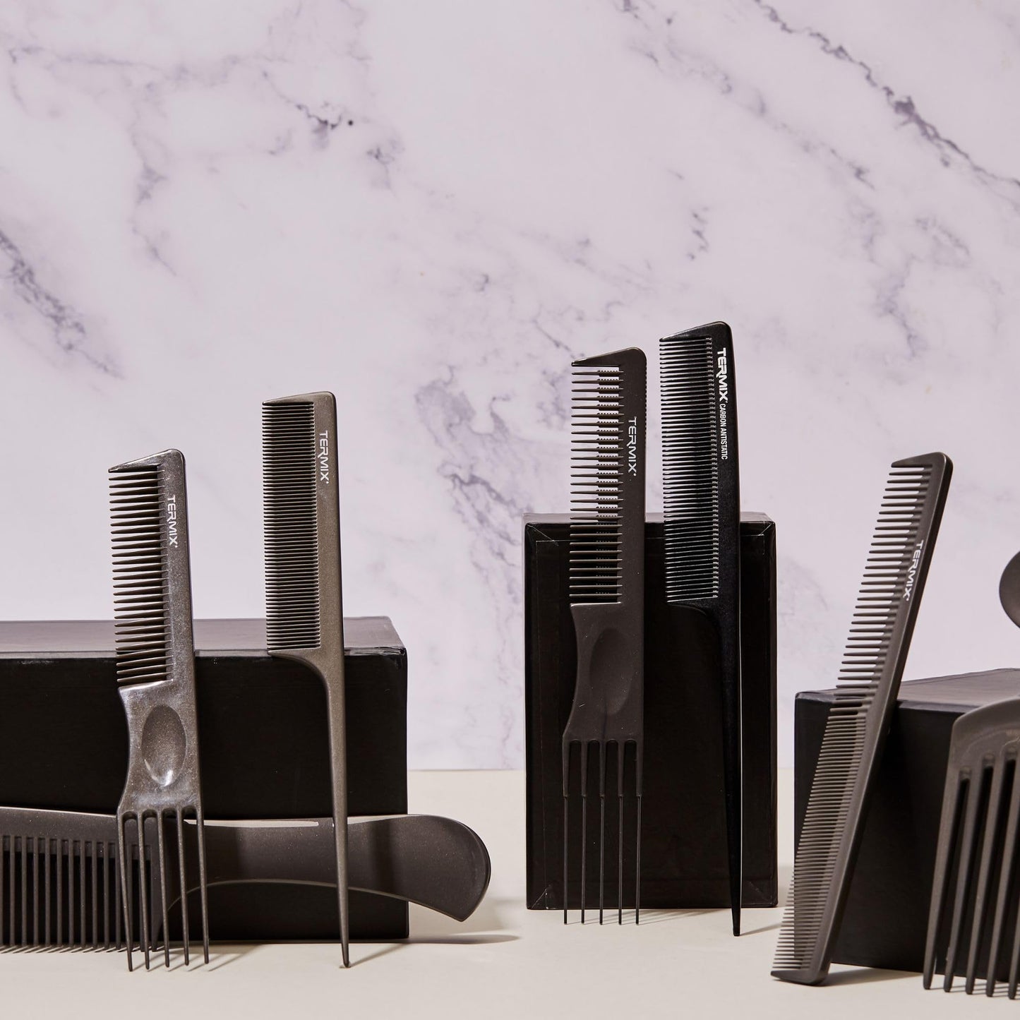 Termix Professional Titanium Comb with Fine Teeth For Colouring and Treatments Comb with titanium teeth that are highly resistant to temperature and chemical agents
