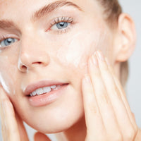 Elemis ELEMIS Papaya Enzyme Peel, Gentle Face Exfoliator Infused with Natural Fruit Enzymes, Non-Abrasive Cream Exfoliator to Smooth and Revitalise, Facial Exfoliator to Clarify Tired Skin, 50ml