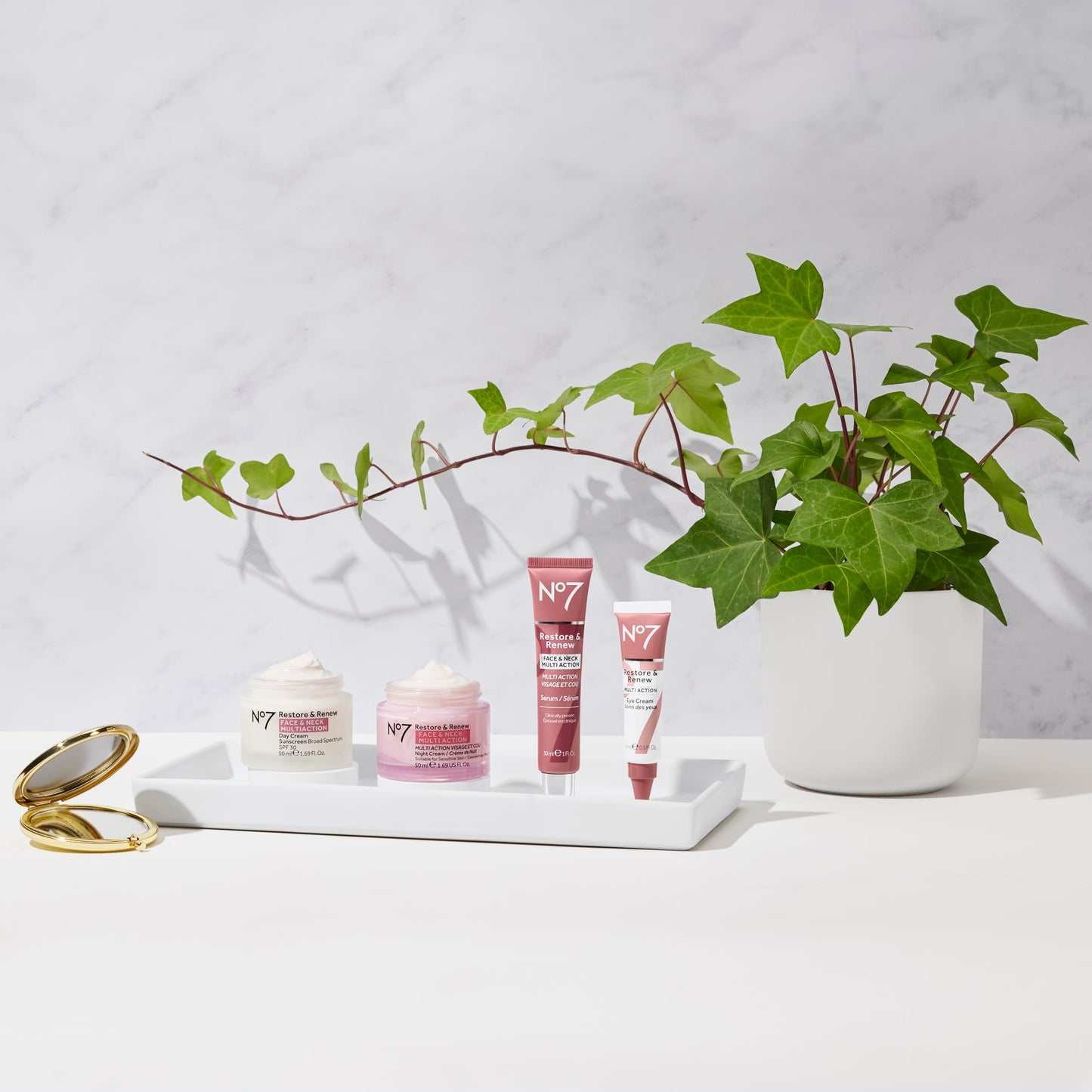 NO 7 Restore and Renew Eye Cream