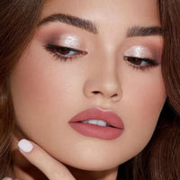 HIVETZ White Eyeshadow Single,Single Matte White Eyeshadow,Pressed Fine Powder Eyeshadow,Shimmer Pearl Shadow Single White Eye Make-Up,High Pigment Long-lasting Sweatproof Single EyeShadow for Performance