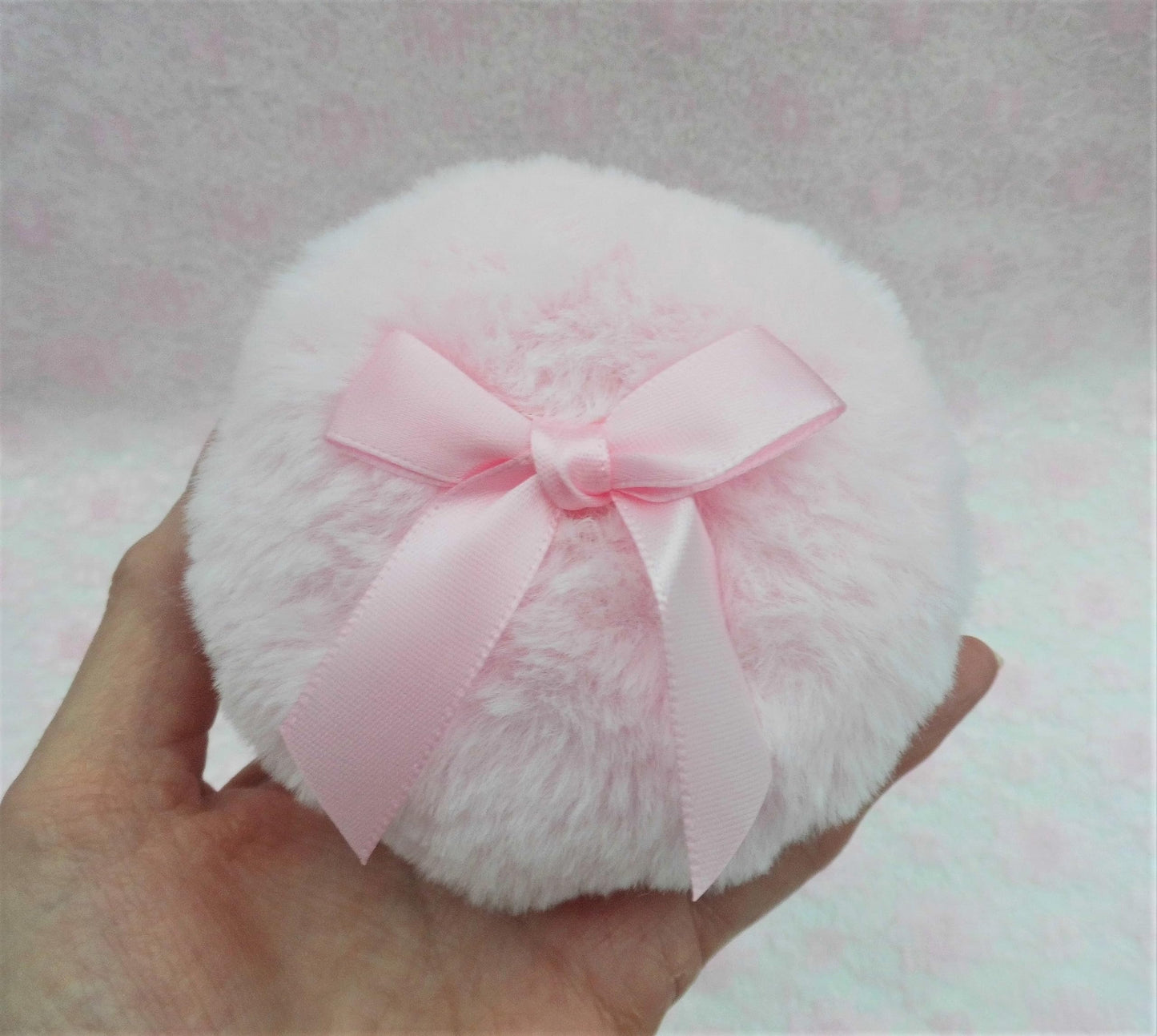 Generic Larger Size 200g Rose and Oud Silky Dusting Powder with a Mini Puff. Talc Free. Gift Boxed. Gift for Her