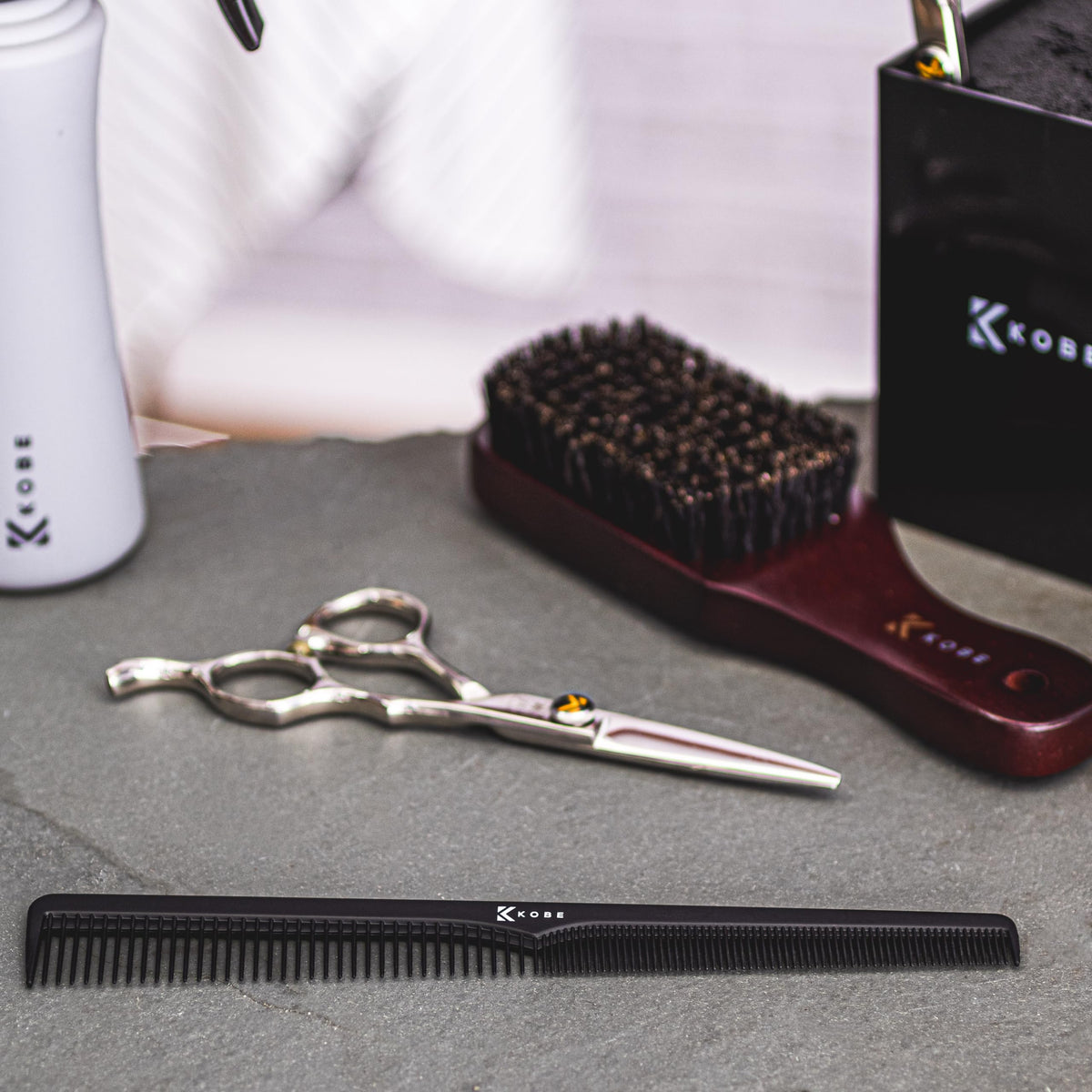 Kobe Professional Carbon Tapered Cutting Comb, Compact, Coarse Fine 2 Teeth sizes, Shatter-Proof, Anti-Static, Barbers, Salon Hairdresser Hair Care Tools For Men And Women, strong 18cm Long