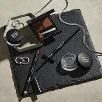 Sleek MakeUP Brow Kit, Brow Wax and Powder Kit with Tweezers and 2 Brushes, Define and Sculpt Brow with a Trazel Size Kit, Medium