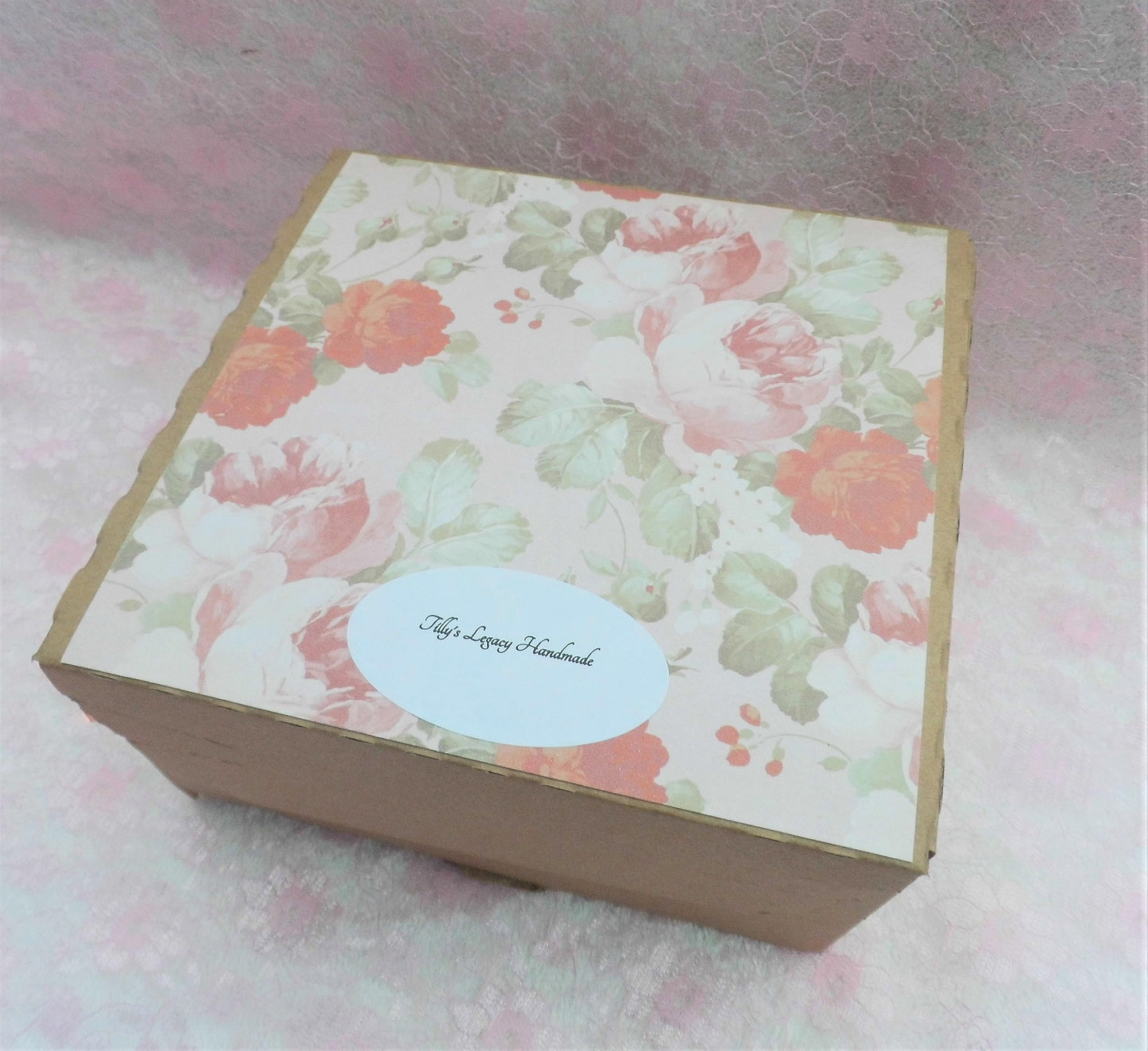 Generic Larger Size 200g Rose and Oud Silky Dusting Powder with a Mini Puff. Talc Free. Gift Boxed. Gift for Her