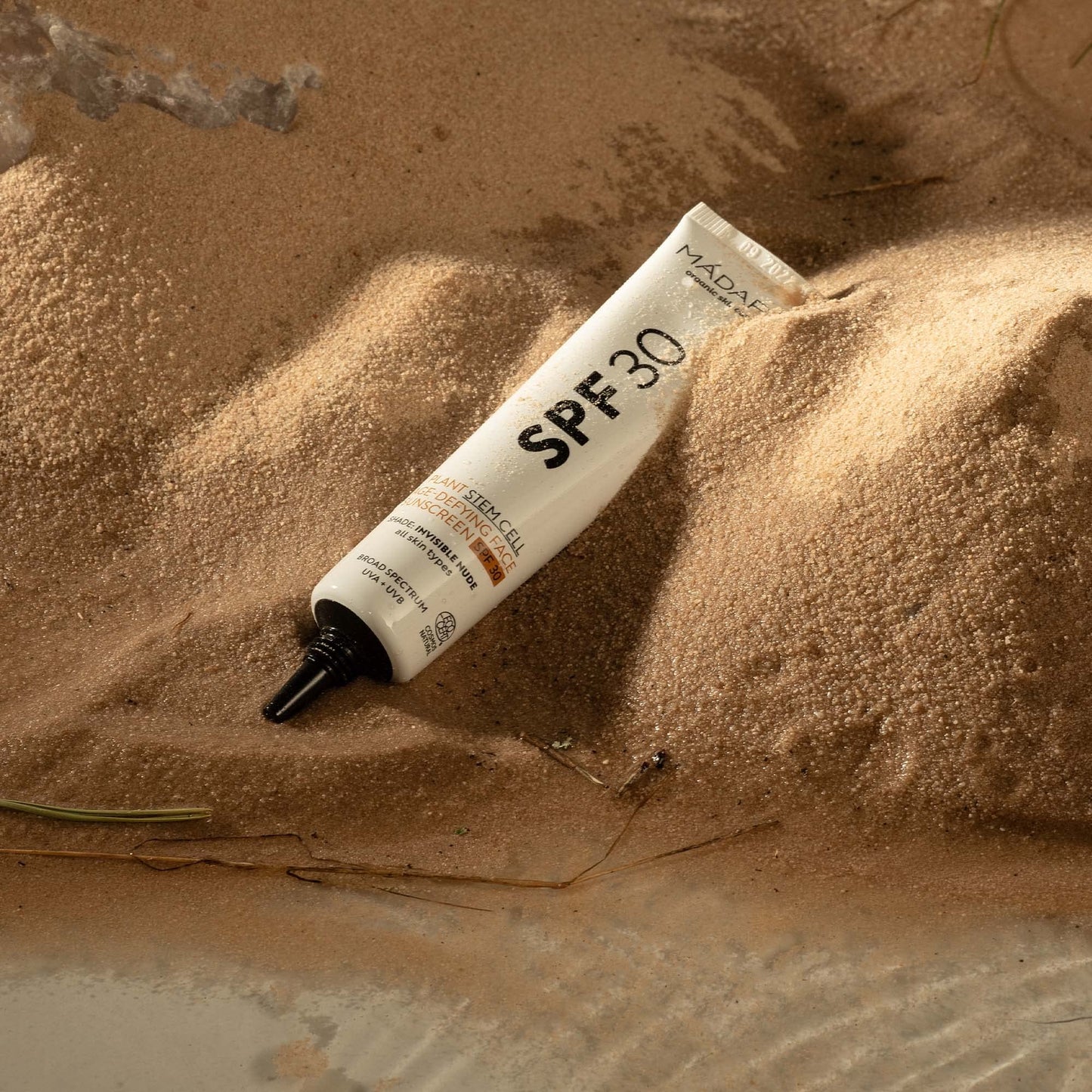 MÁDARA Plant Stem Cell Age-Defying Face Sunscreen SPF 30 - Organic Skincare Broad Spectrum UVA/UVB Protection with an Invisible Nude Finish, Prevents All Types of Sun Damage - 40ml