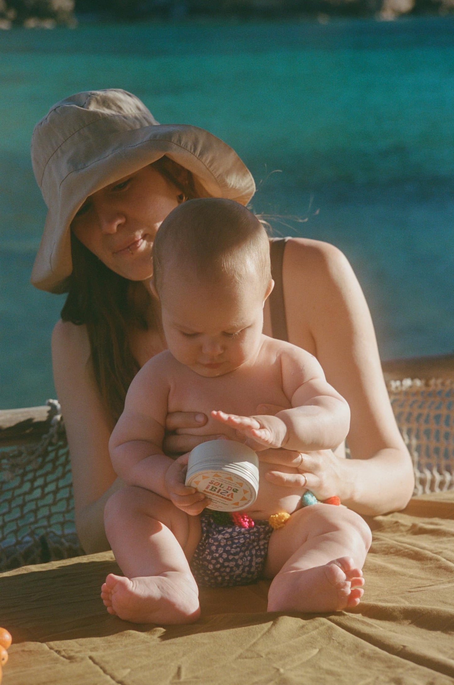 Sol de Ibiza Plastic Free - Face & Body Natural Mineral Sunscreen SPF30 - Waterless Solid Sunscreen - Natural ingredients - Non Nano zinc oxide - Vegan - Adults & Kids - 100g