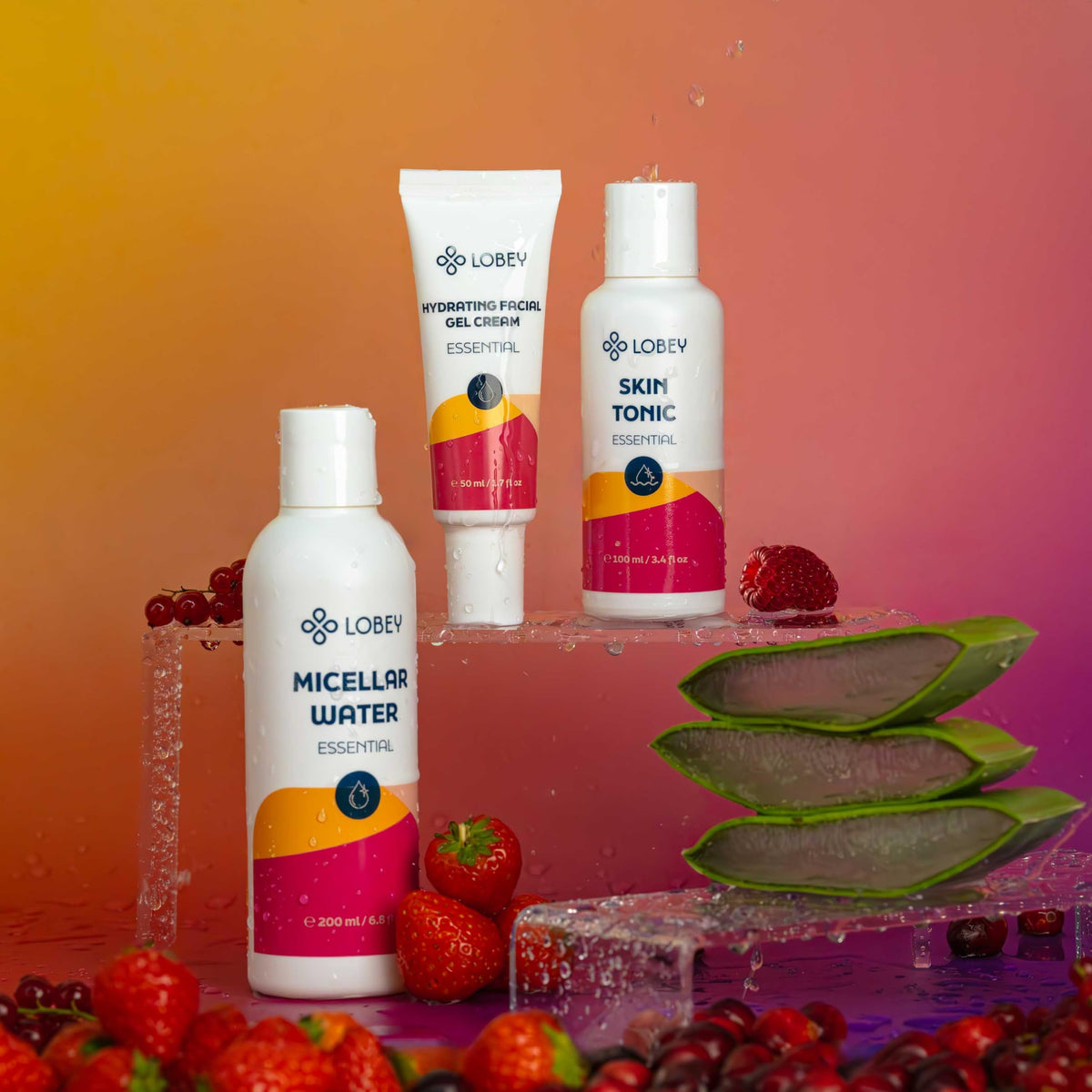 LOBEY Face Tonic, Toner for Sensitive Skin, Face Care with Aloe Vera & Red Berries, Refine Skin Complexion & PH Balance, Natural Cosmetics (100 ml)