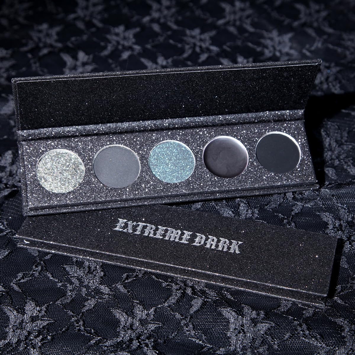 FANFALUV Black Smokey Eyeshadow Palette Makeup,5 Colors Black Silver Gray Blue Eye Shadow Pallets For Women,Long Lasting,Waterproof and Blendable,Highly Pigmented Gothic Makeup Matte For Halloween gifts
