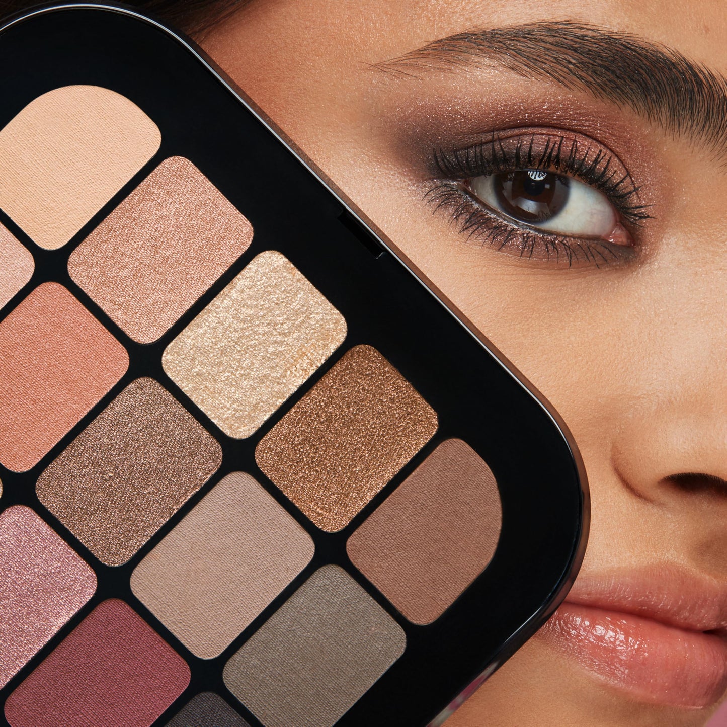 Kiko Milano KIKO Milano Master Eyeshadow Palette 01, Palette With 15 Matte And Metallic Eyeshadows