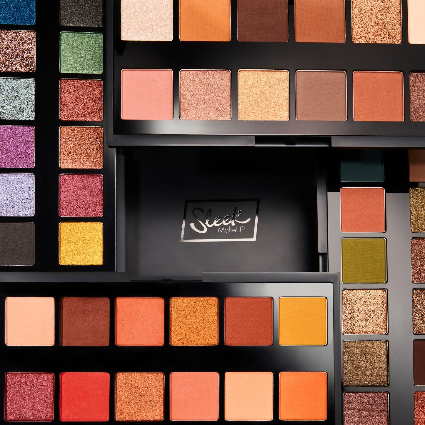 SLEEK Sleek MakeUP i-Divine Eyeshadow Palette, 12 Shades in a Mix of Matte, Shimmer, Foil and Due-Chrome, Blendable and Highly Pigmented, Trippin'