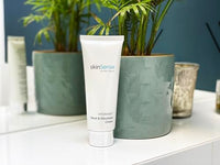 skinSense by Abi Cleeve Skinsense Hydranet Replenishing Neck & Décolleté Cream 100ml, Hydrating Cream for Delicate Neck Area, Moisturising Treatment for Body, Dry Skin Repair