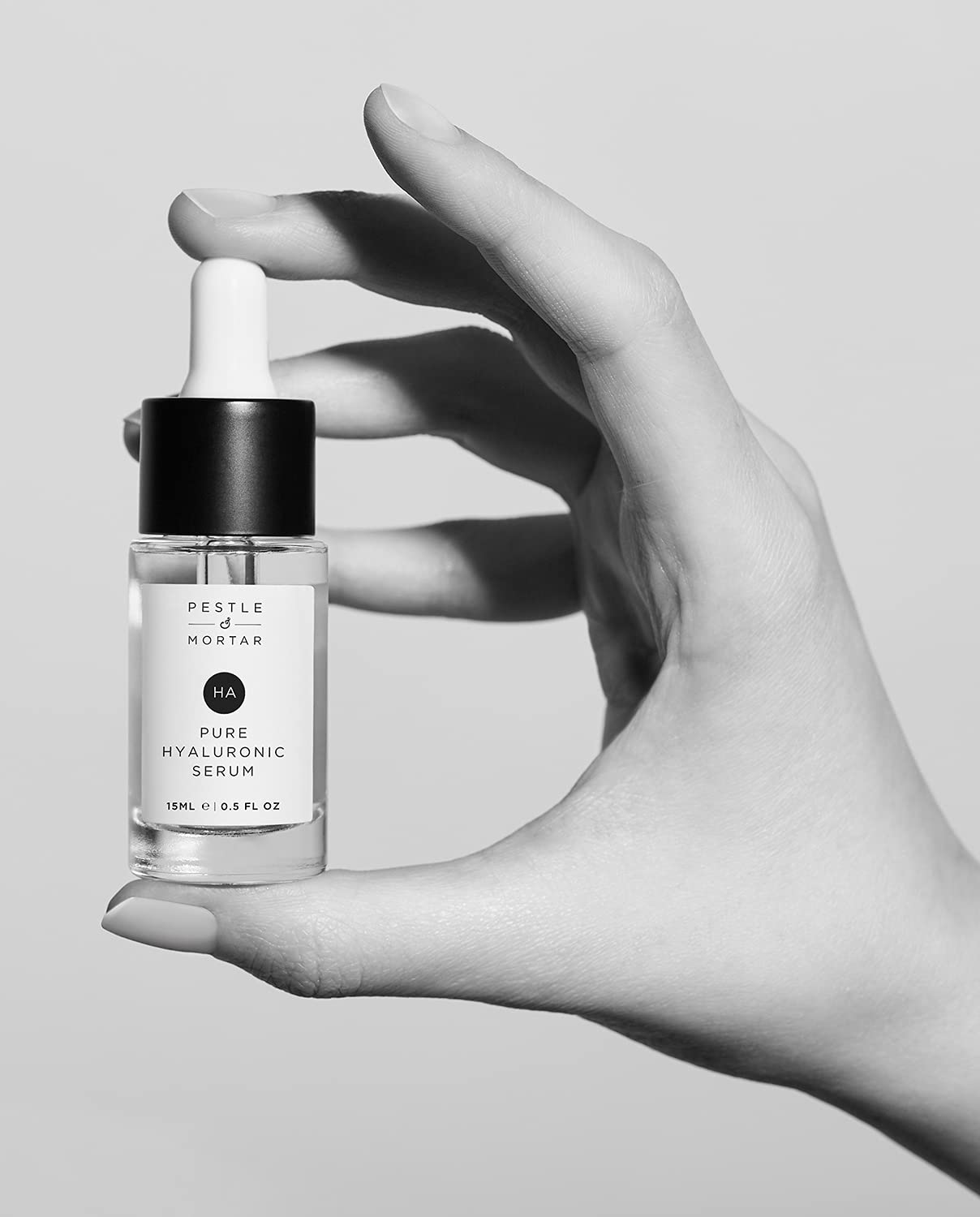 Pestle & Mortar 2% Pure Hyaluronic Acid Serum for face with Vitamin B5, Super-hydrating, Anti ageing, instantly plumps-up the skin, Reduces fine lines and wrinkles, Vegan & Cruelty-Free 15ml