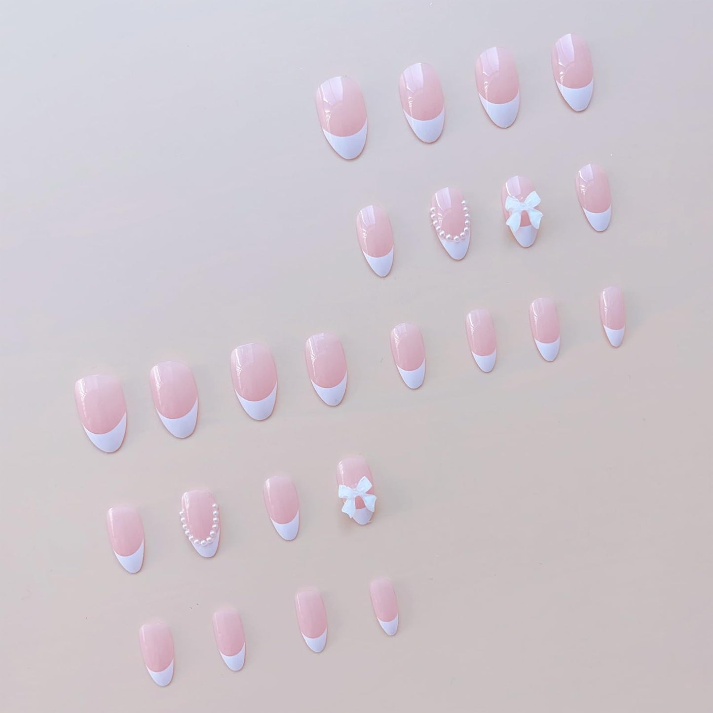 EONFAVE 24pcs Short Oval White French Tip Press On Nails with Pearls - Almond False Nails - Strong Fake Nails with Glue on Nails for Women - Short Stick on Nails French Tip - Full Cover Nail Tips