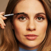 Maybelline Brow Ultra Slim Eyebrow Pencil: Natural-Looking Defined Brows, Ultra-Fine Tip & Built-in Spoolie Brush, Smooth-Glide & Break-Resistan Formula, 04 Medium Brown