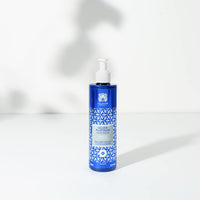 Valquer Profesional Valquer Silver Platinum Mask that perfects the color for bleached, white, gray and silver hair. To conditioning, nourishing and repairing the hair, it neutralize the yellowish/orange colors. 300 ml