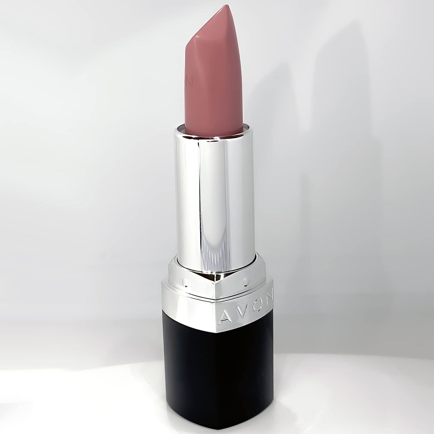 Avon true colour lipstick - BLUSH NUDE