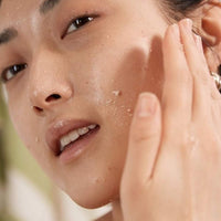 The Body Shop Drops of Youth Liquid Peel Face Wash 100 ml
