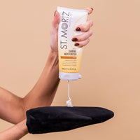 ST. MORIZ St Moriz Professional Daily Tanning Moisturiser with Aloe Vera, Vitamin E, Gradual Vegan Fake Tan, Light(200ml)