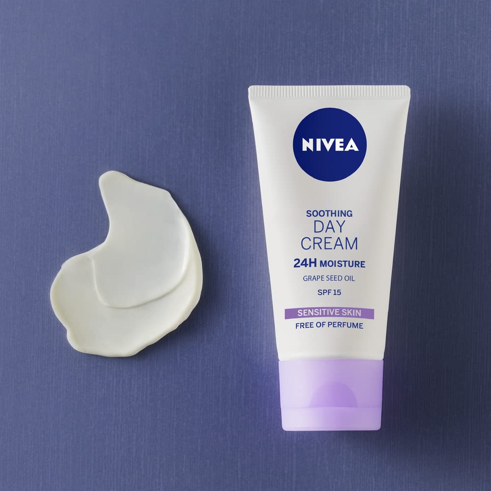 NIVEA Sensitive Day Cream (50 ml), Face Cream and Moisturiser with SPF 15 for Sensitive Skin, Summer Skin Care Essentials, Sensitive Moisturising Cream