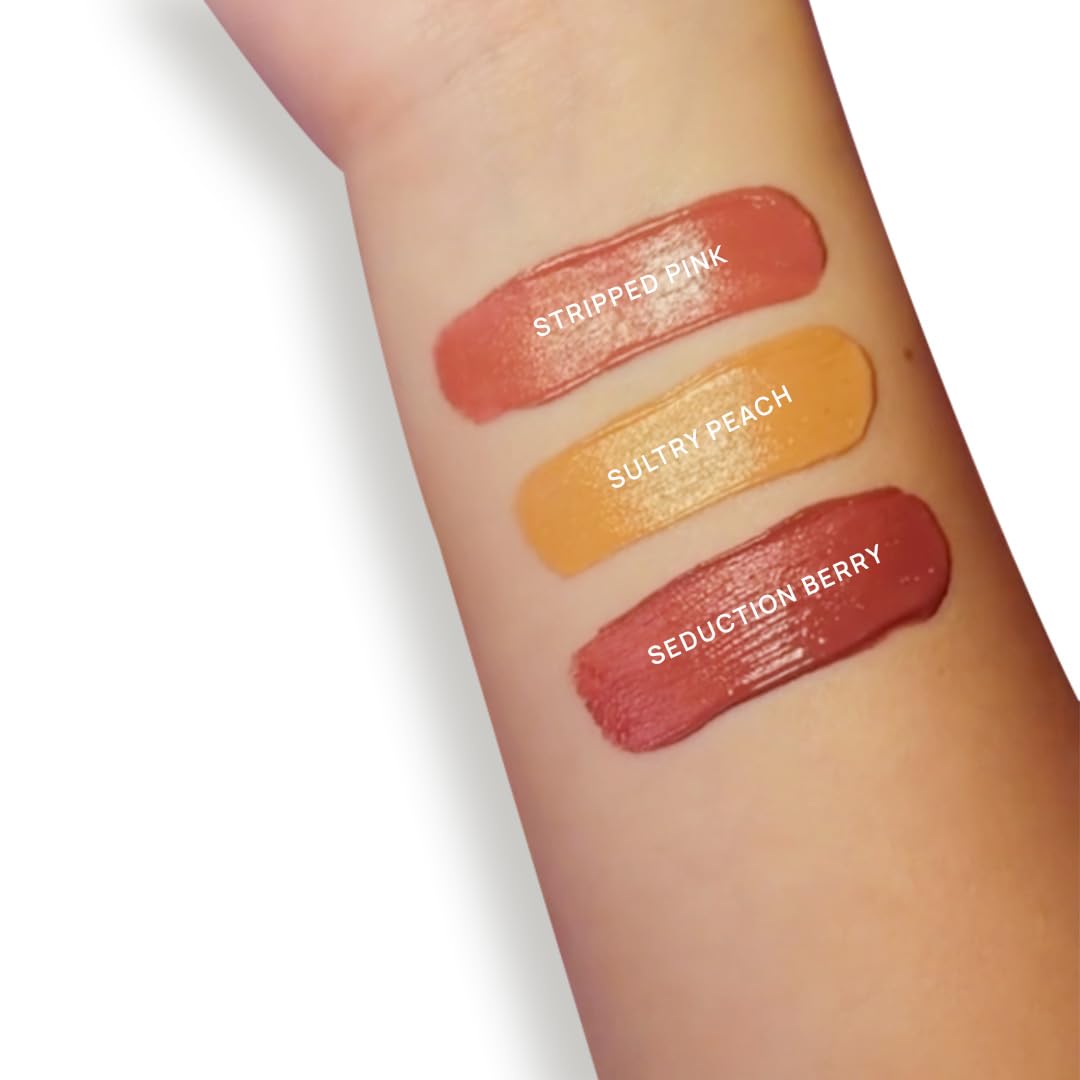 Revolution Pro- Iconic Matte Cream Blush- Wand Stripped Pink | Lightweight formula |Buildable & Blendable |Soft-focus matte effect |Easy-to-use wand applicator | 15ml