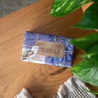 The English Soap Company Anniversary Bluebell and Rosemary Soap - Luxury Shea Butter Bar - Floral Bluebell Scent, Moisturising, Vegan Friendly, Recyclable Gift Soap, Made in England 190g