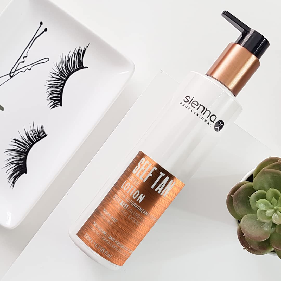 Sienna X Self Tan Tinted Lotion 200ml. Natural Streak Free Fake Tan Cream For Holiday Glow With Green Tea And Lemon Peel Extract. Long Lasting Formula For Face And Body.