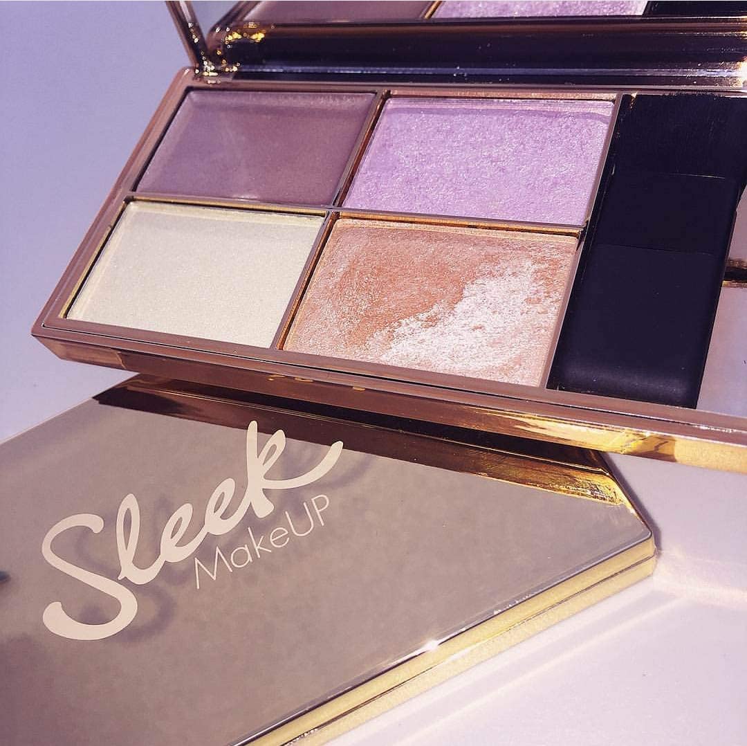 Sleek MakeUP Highlighting Palette, Four Dazzling Shades for a Supercharged Glow, Long Lasting and Lightweight, Intense Colour, Solstice, 9g