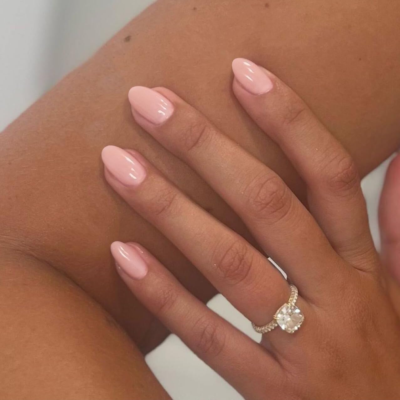 SXVME Light Pink Press-on Nails Short Oval - Simple Acrylic for Daily Wear, Natural Glue on Almond Solid Gel Full Coverage
