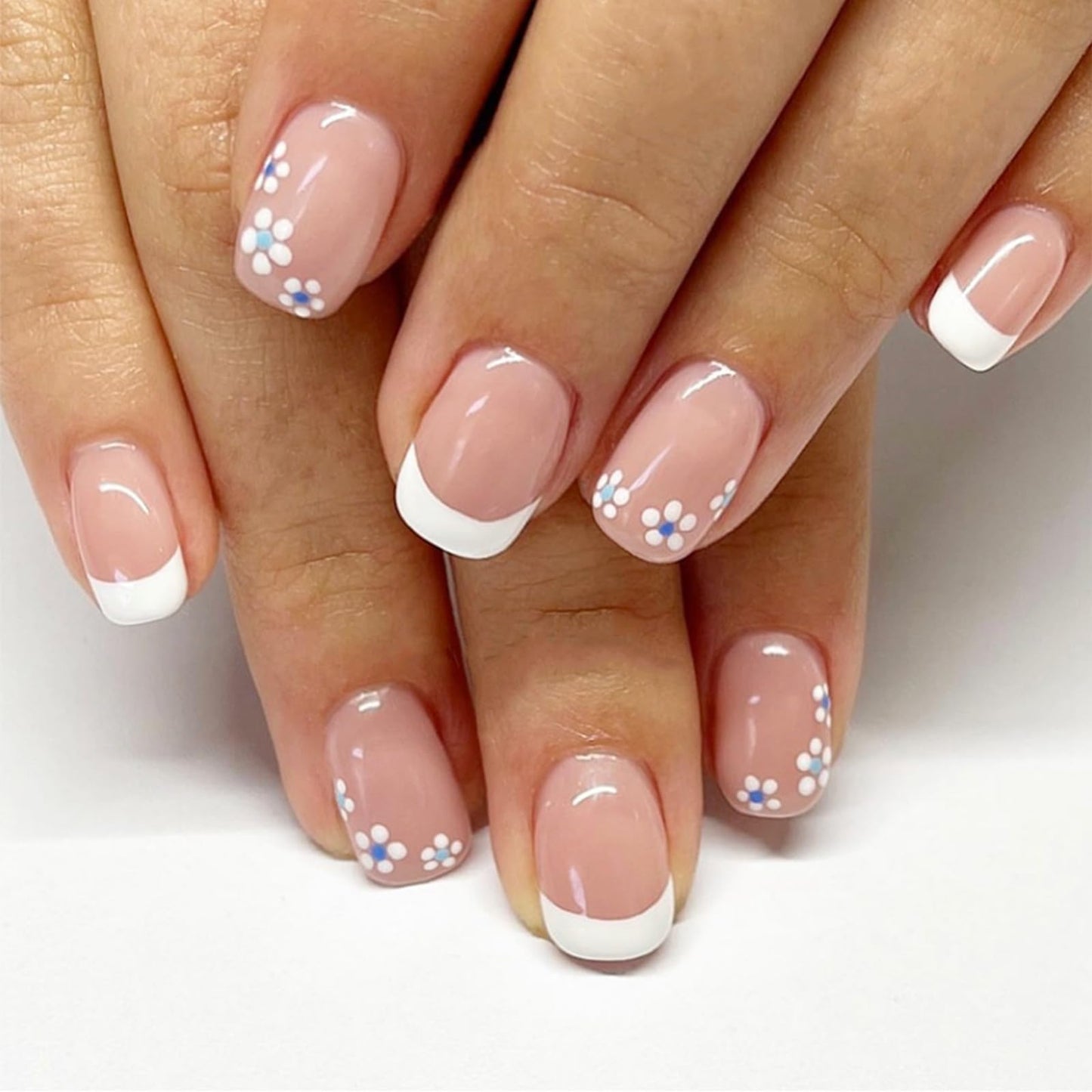 Generic 24PCS Chrome Silver French Tip Press on Nails – Short Almond Glazed Nude Fake Nails with Accessory Tool, Full Cover Glitter Acrylic Stick on Nails for Women, Elegant for Daily Wear