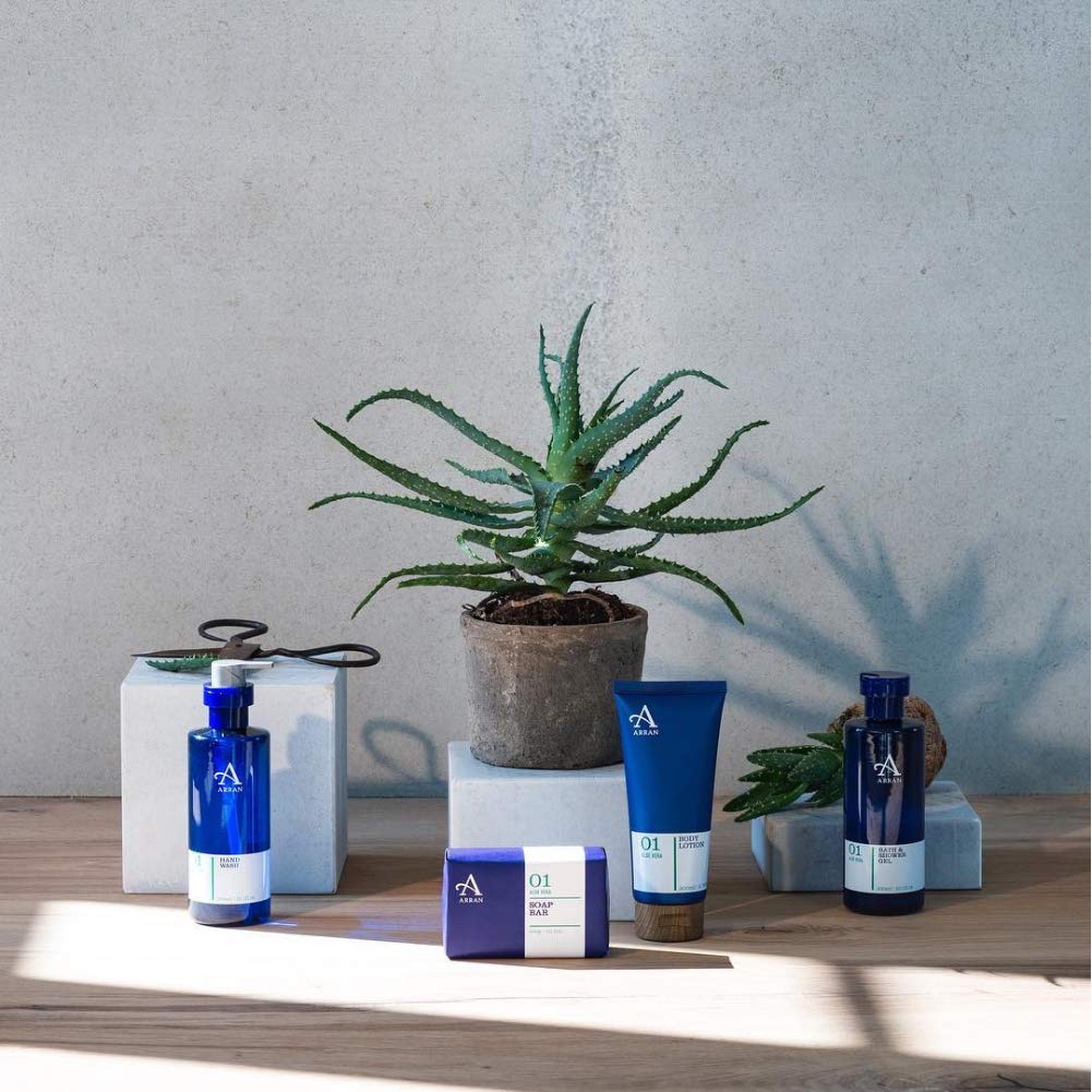Arran Sense of Scotland Seaweed & Sage Hair Shampoo (300ml/10.1floz) Refreshing & Bright with Natural Sea Salt, Mineral-Rich Seaweed & Essential Oils