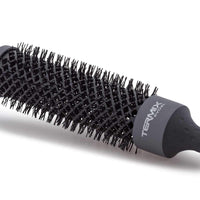Termix Evolution XL Round Hairbrush Ø 32 mm, 3cm Longer- Hairbrush with ionized fibers and a 25% Extra Surface for Faster Drying, B-4094