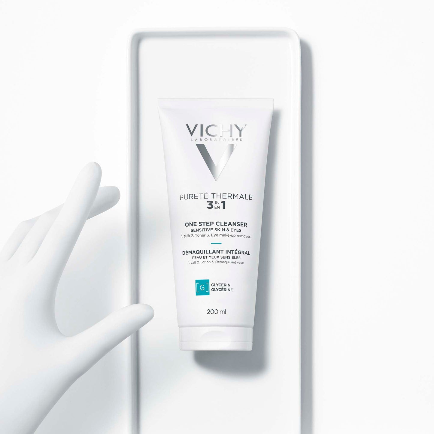 VICHY Vichy Pureté Thermale 3-in-1 One Step Cleanser, Triple Action Makeup Remover, Cleansing Milk and Toning Lotion for Sensitive Skin, Enriched with Volcanic Water, 200ml