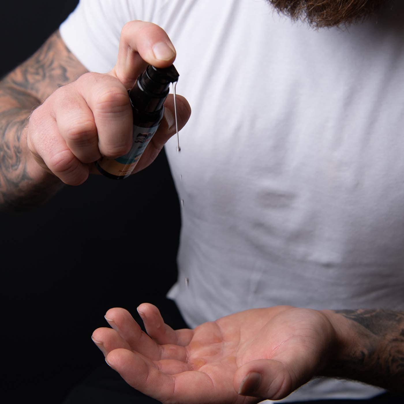 MO BRO'S Beard Oil 100ml | Vanilla & Mango | Beard Care for Men | Softens, Hydrate & Conditions Facial Hair | Promotes Growth, Reduces Dryness & Itching