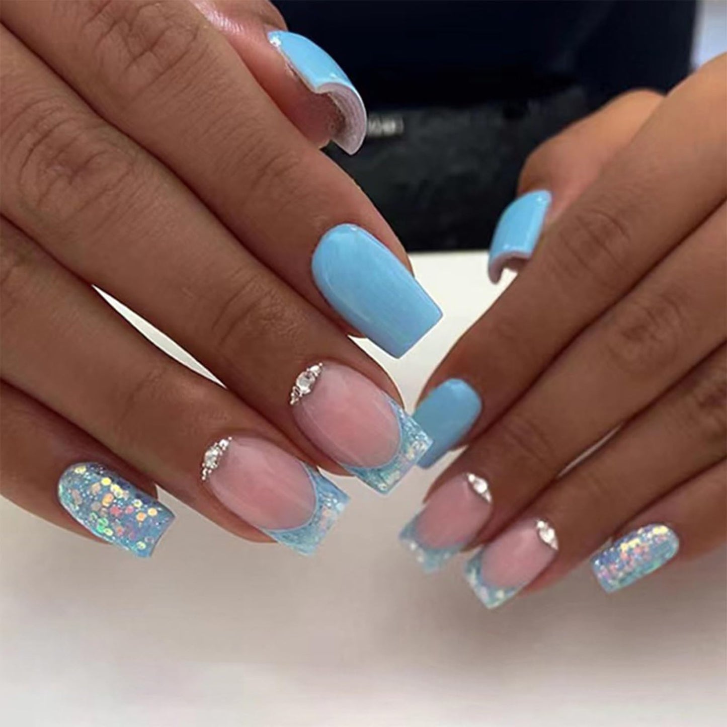 AVZXXKUF 24PCS French Square False Nails with Rhinestone Design Romantic and Elegant Medium Press on Nails Glossy Fake Nails Full Cover Acrylic Nails for Women or Girls