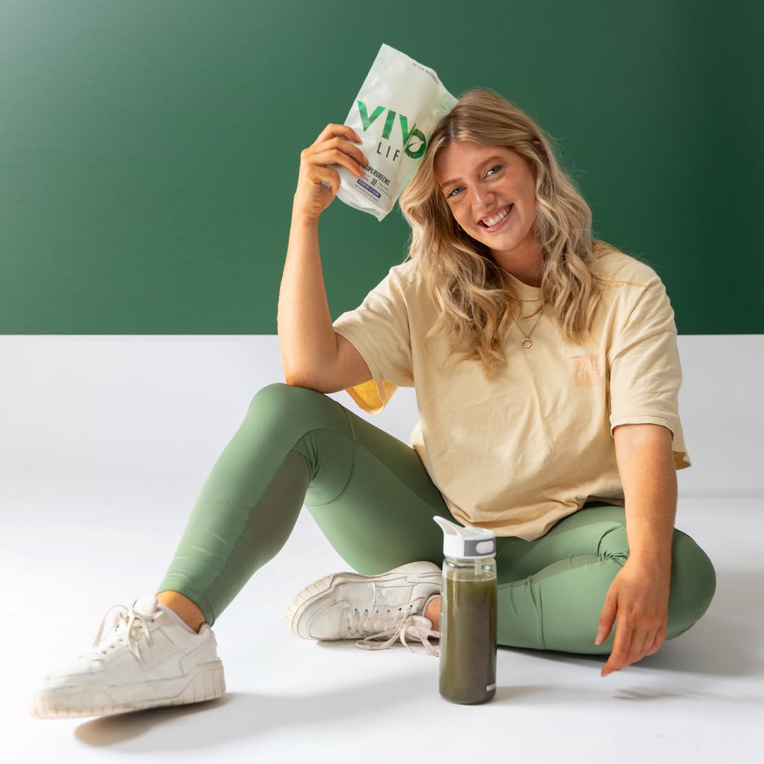 Vivo life - Supergreens, Vegan Superfood with Vitamins, Minerals, Live Cultures, Fruits & Greens, 30 Servings - 240g (Blueberry & Lucuma)