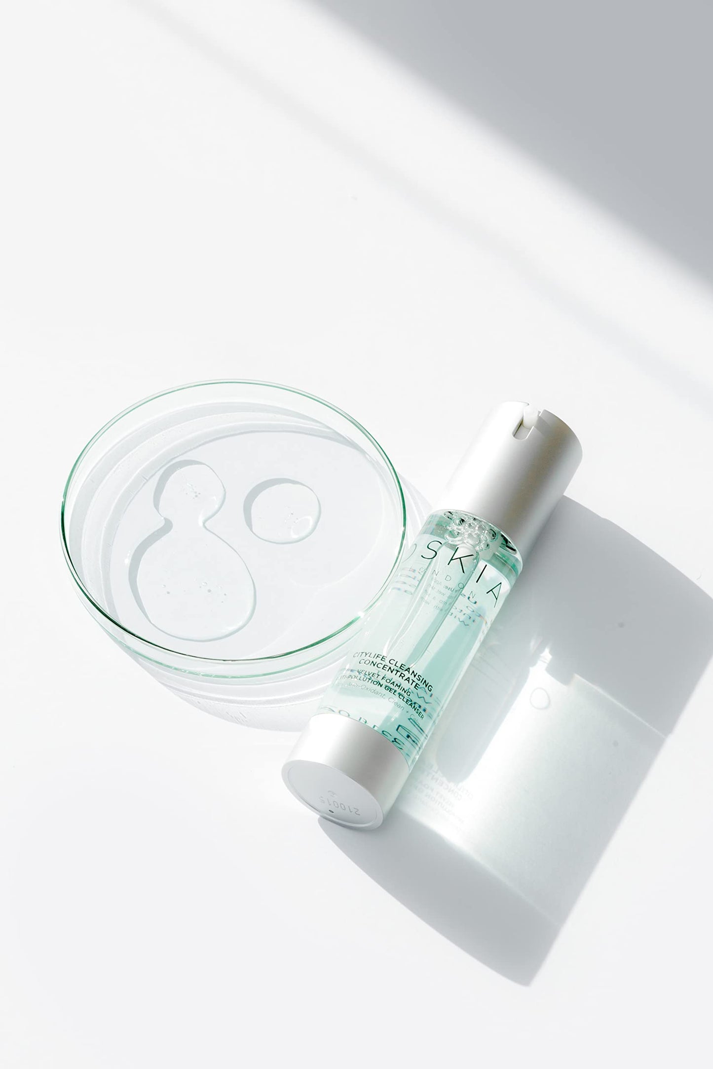 OSKIA Citylife Cleansing Concentrate – Deep Cleansing Face Gel with Vitamin C & Anti-Pollution Technology – 100ml